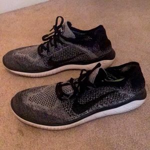 Nike flynit men’s shoes